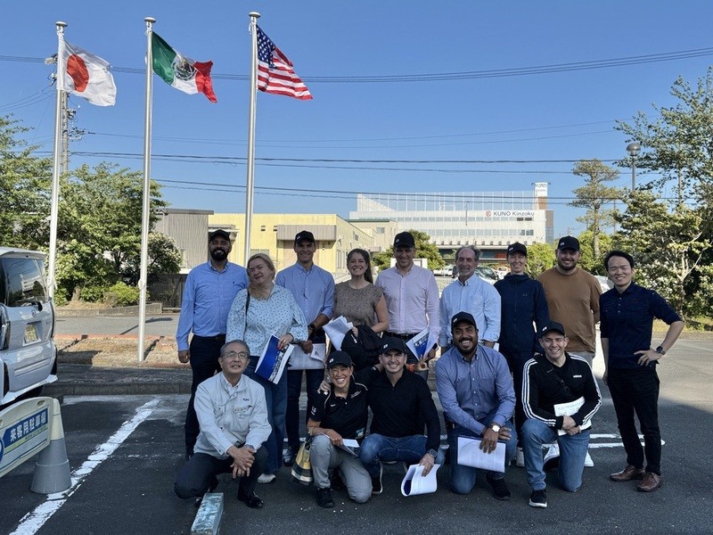 メキシコやアメリカから工場見学に来社