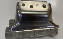 フューエルタンクマウントブラケット　SCGA270F-45 t＝1.6