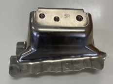 フューエルタンクマウントブラケット　SCGA270F-45 t＝1.6