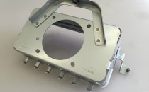 助手席エアーバックリテーナー　SECC　t=1.0　8点程度の構成部品の５面スポットを円滑に生産