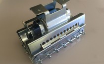 助手席エアーバックリテーナー　SPCC　t=1.0　多部品構成の５面スポットを円滑に生産