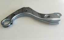 アッパーアーム　SPH590-OD　t＝2.6　ハイテン材の精密形成品