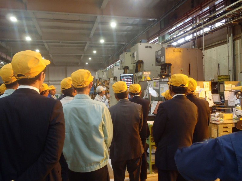 安城商工会議所の皆様が工場見学で来社されました
