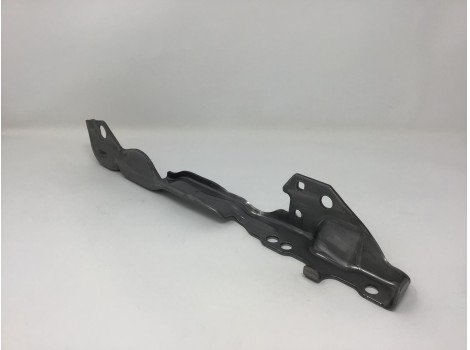 シートレールブラケット　SPH590-OD　ｔ＝3.2　厚板ハイテン材の難成形。