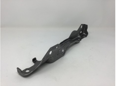 シートレールブラケット　SPH590-OD　ｔ＝3.2　厚板ハイテン材の難成形。