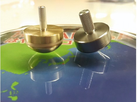 『はやぶさコマセット』世界を飛び回る！　究極の逆回転コマ！　