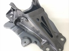 サスペンションアームSPH440-OD t=2.9複雑形状の複合加工製品