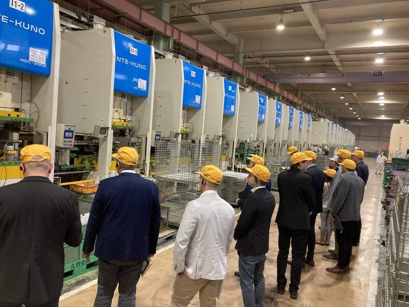 日本の経営方式を学ぶため、ドイツBitzer社が来社しました